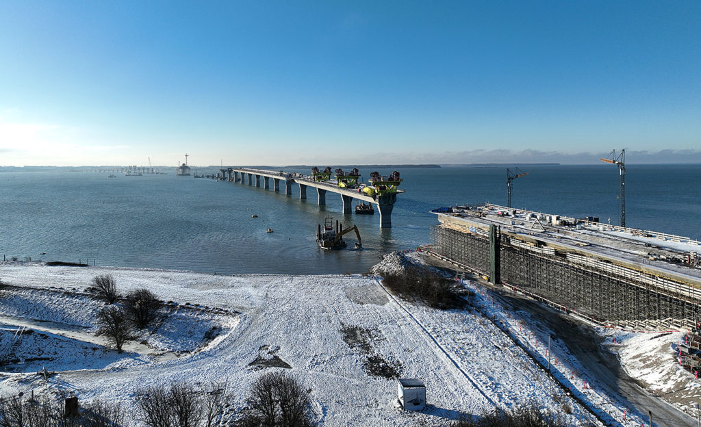 Forsinkelser og fremgang på Storstrømsbroen – Se de friske billeder og ...