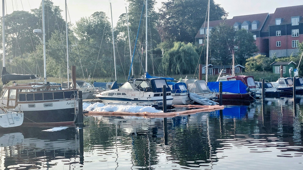 Præstø motorbåd brændt og sunket