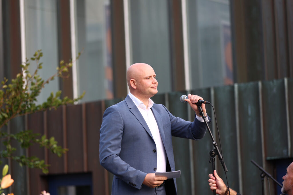 Jakob Engel-Schmidt ved åbning af Waves